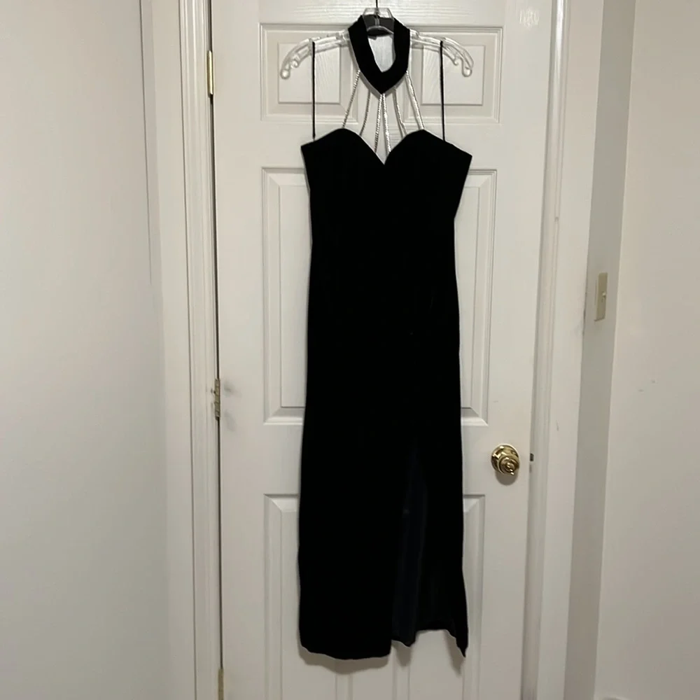 Vintage black velvet gown from 90s, size 11/12 - Picture 2 of 12